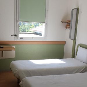 Habitación con 2 Camas Individuales